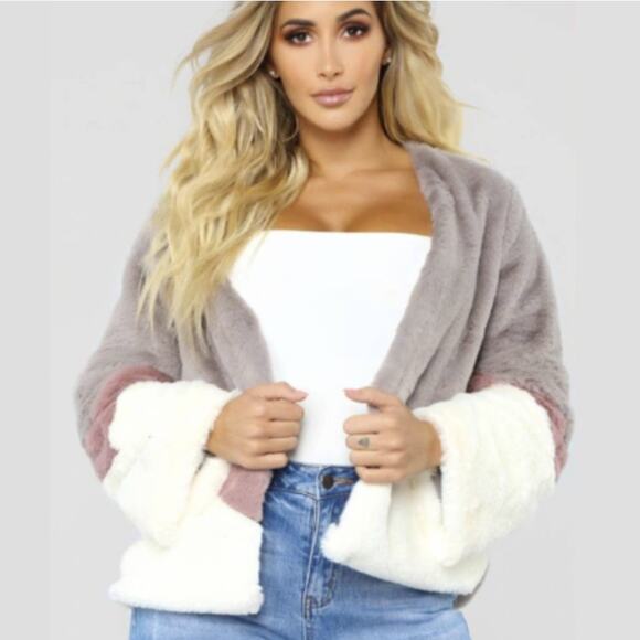 FASHION NOVA Faux Fur Color Block Jacket Size Medium - Picture 3 of 7